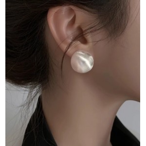 拉丝圆球耳环女小众设计感高级冷性风耳钉2025年新款爆款气质耳饰